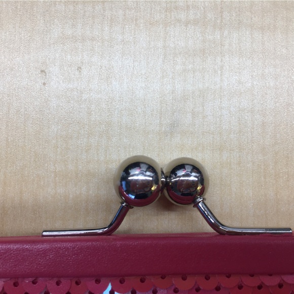 Coach pink sequin wristlet/evening bag - Picture 6 of 9